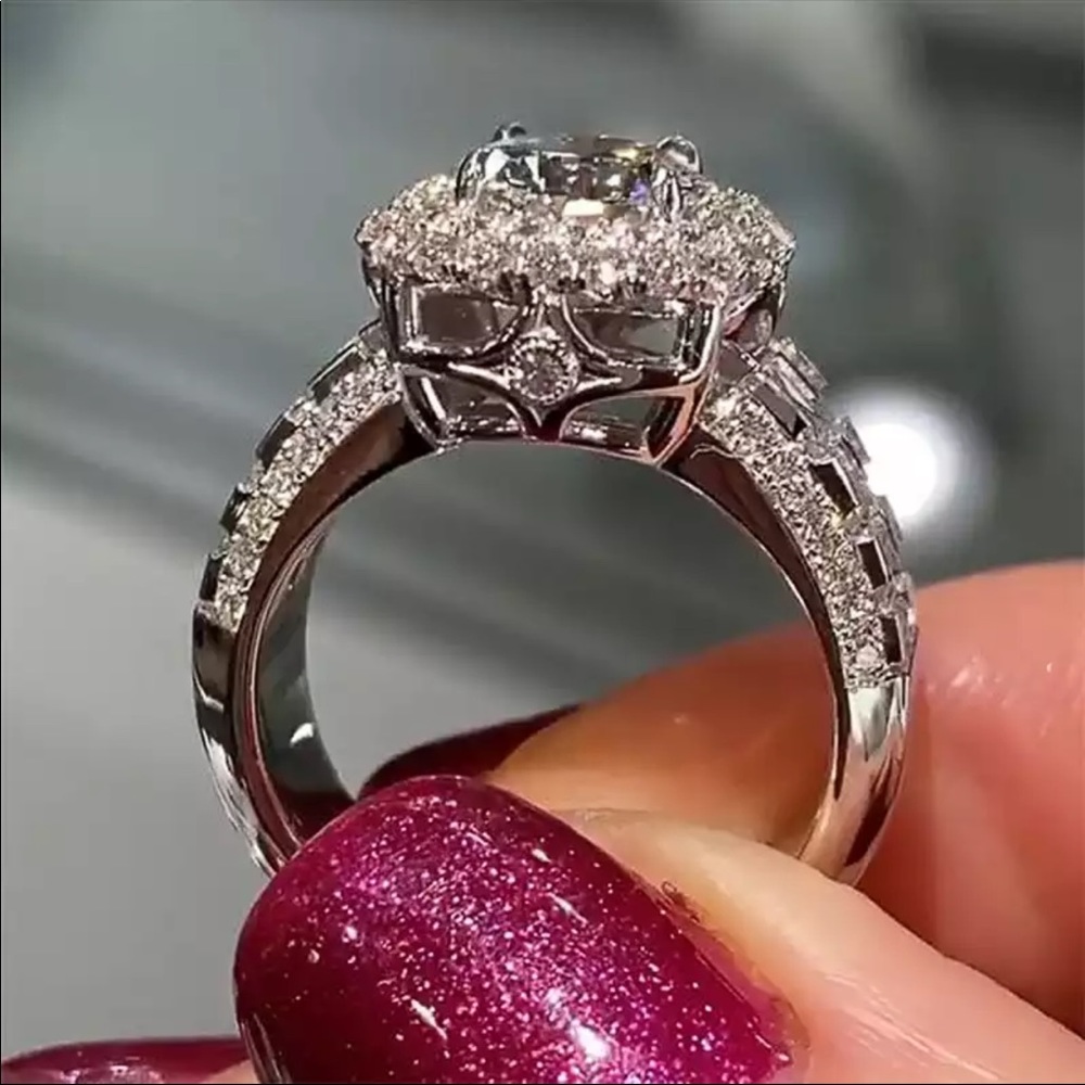 Gorgeous Women 925 Silver Newly-designed Jewelry Bridal Marriage Diamond Ring - Picture 4 of 5